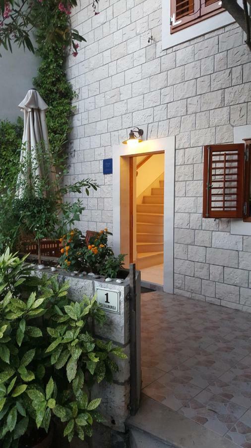 Oleander Apartment & Room Centar Hvar Town Exterior foto